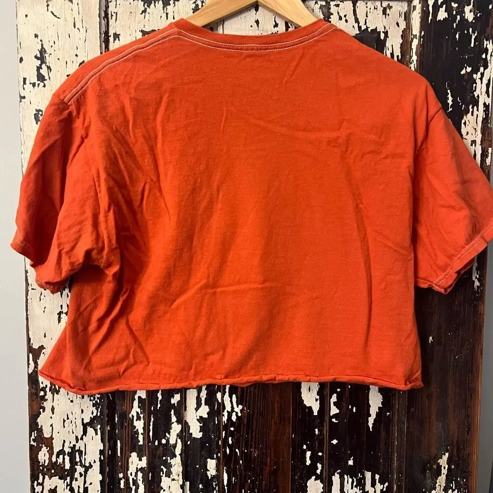 BUC-EE’a Texas Cropped women’s T-shirt.  Size XL. Travel.